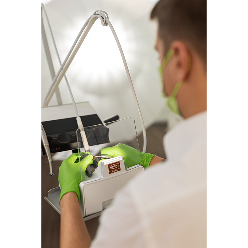 SILENT XS The mobile suction unit for precise touch-ups